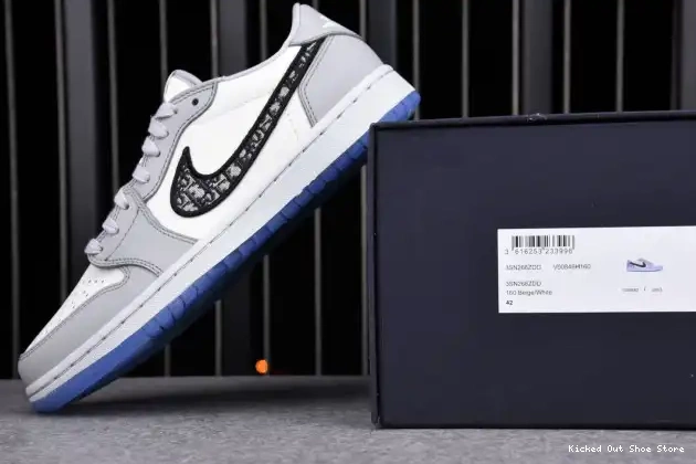 Kicked Out Shoe Store box) 1 DR JORDAN OG X CN8607-002 (DR shoe LOW 0613